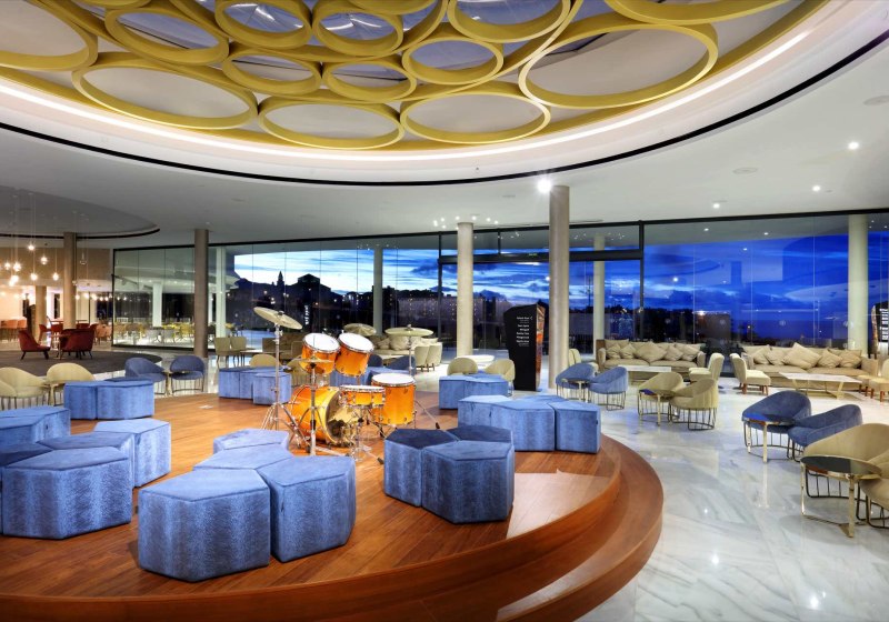 Ausstattung & Service