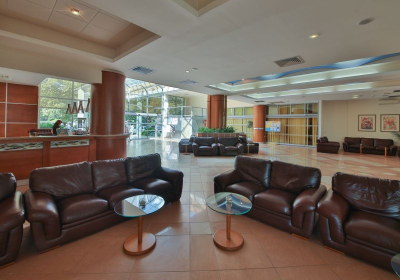 Ausstattung & Service