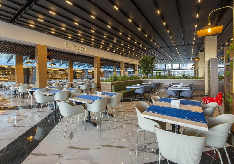 Ausstattung & Service