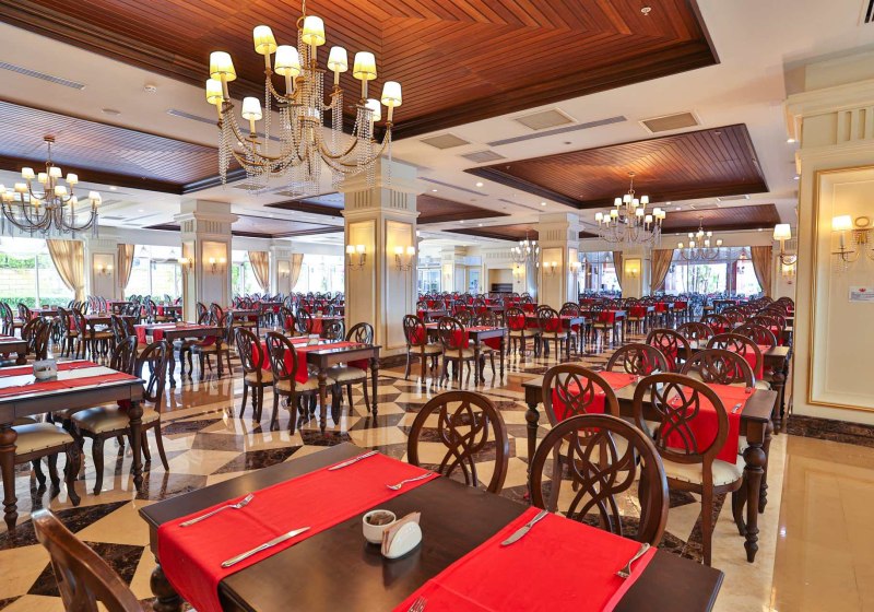 Ausstattung & Service