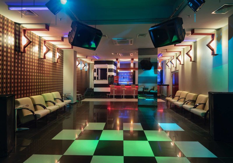 Ausstattung & Service