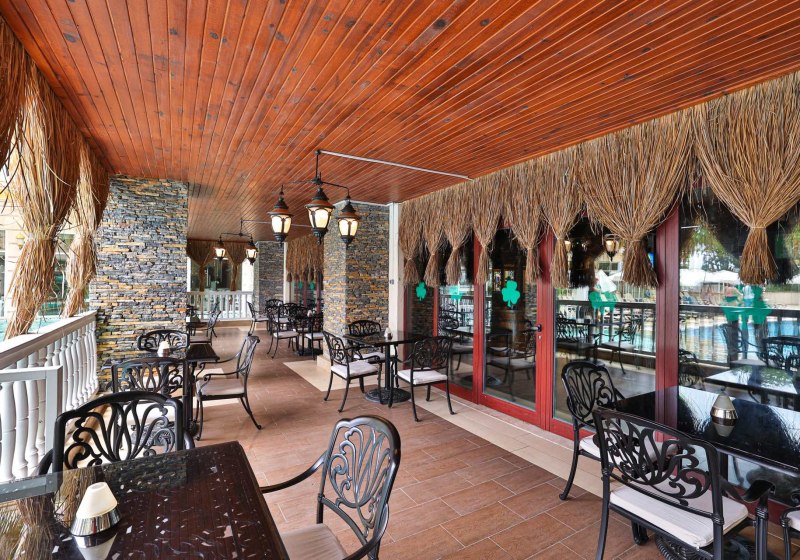 Ausstattung & Service