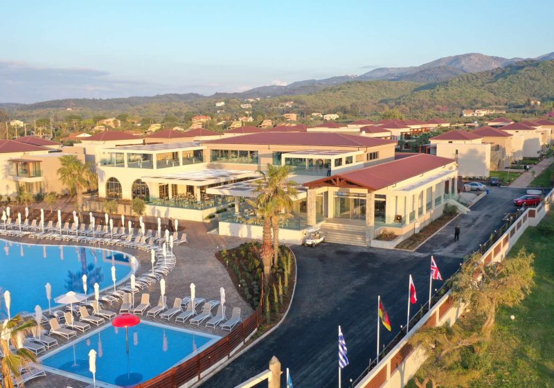 Almyros Beach Resort & Spa