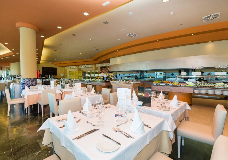 Ausstattung & Service