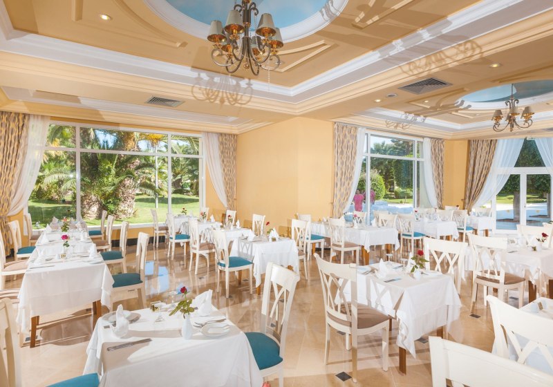 Ausstattung & Service