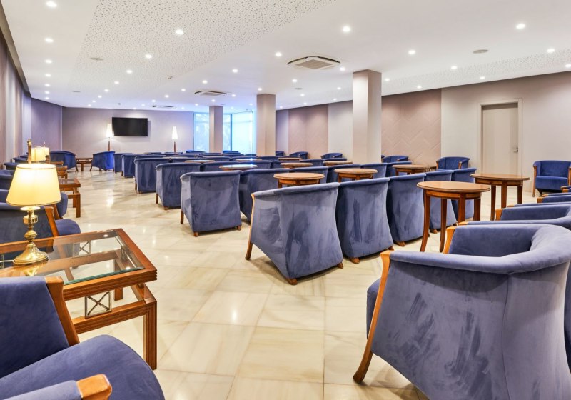 Ausstattung & Service