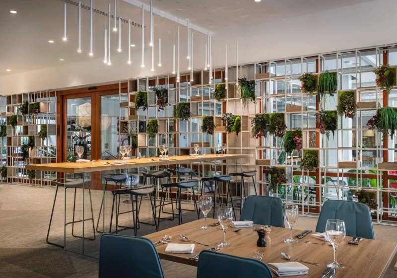 Ausstattung & Service