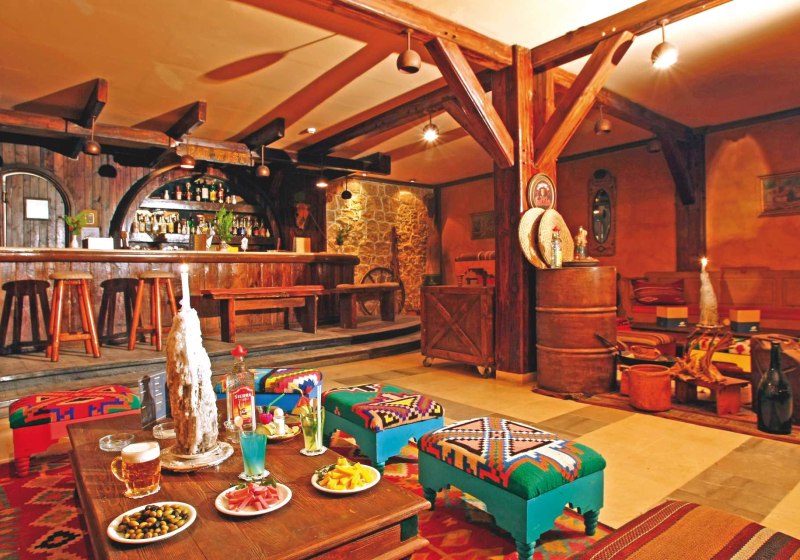 Ausstattung & Service