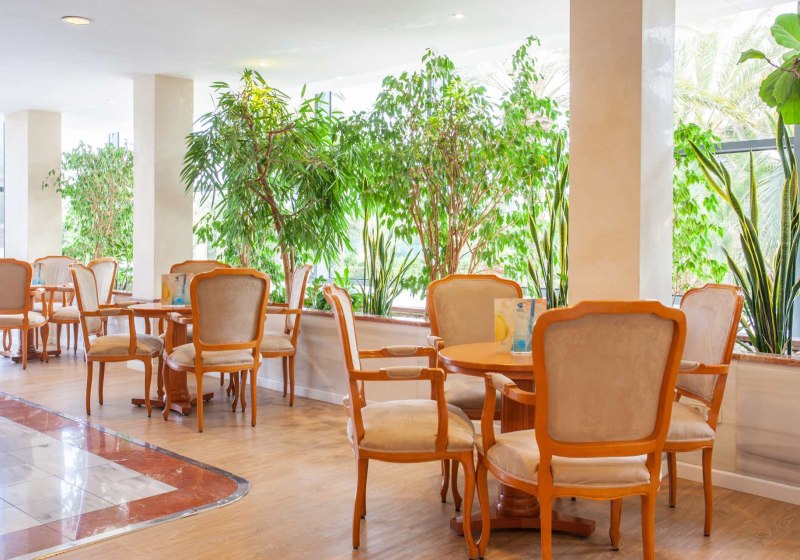 Ausstattung & Service