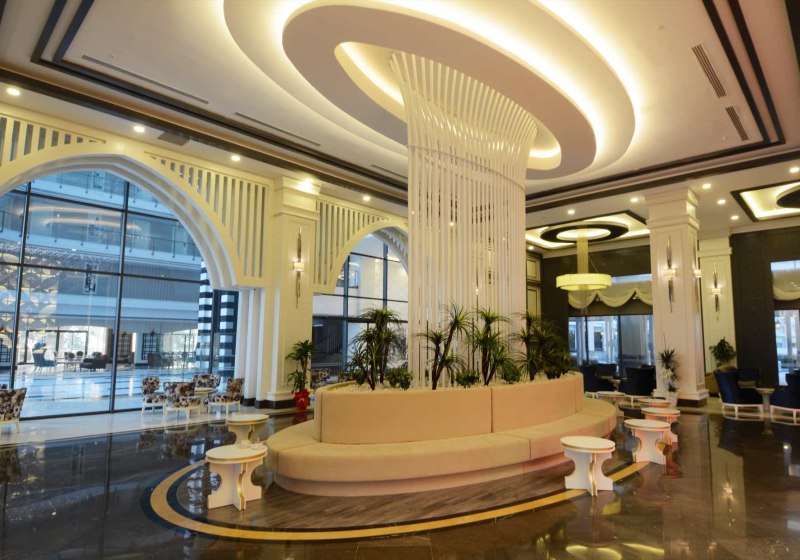 Ausstattung & Service