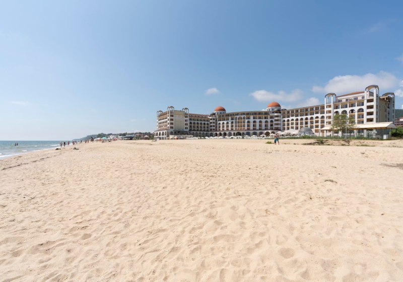 Alua Helios Bay