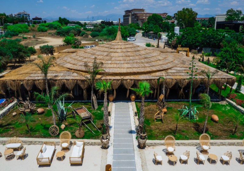 Ausstattung & Service