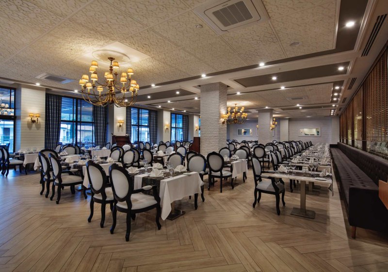 Ausstattung & Service