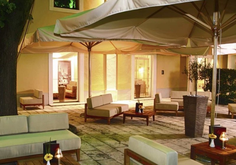 Ausstattung & Service