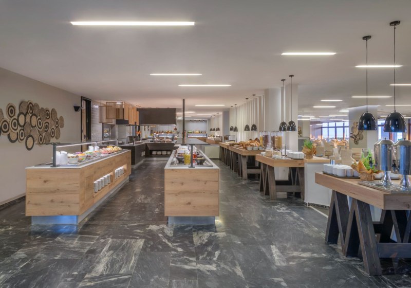 Ausstattung & Service