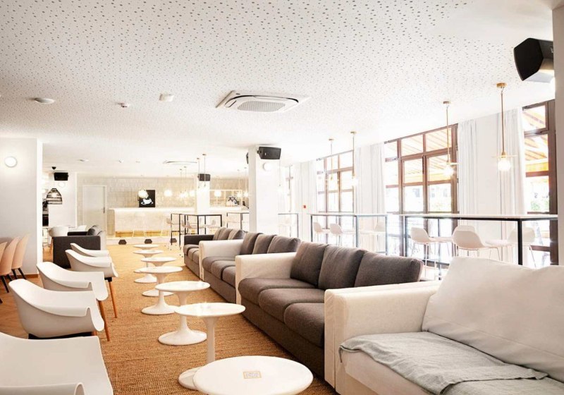 Ausstattung & Service