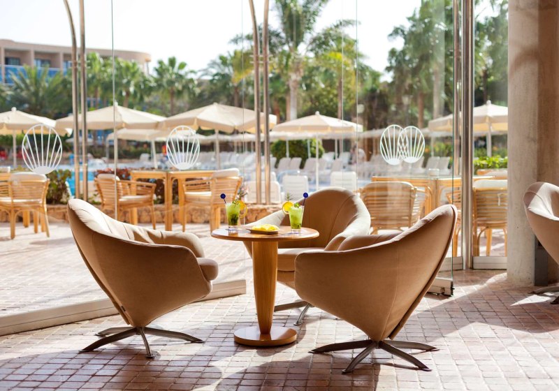 Ausstattung & Service