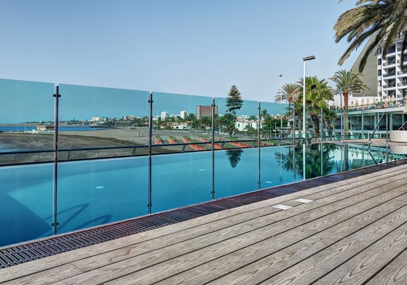 Ausstattung & Service