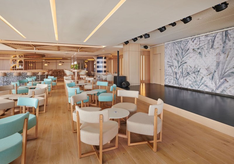 Ausstattung & Service