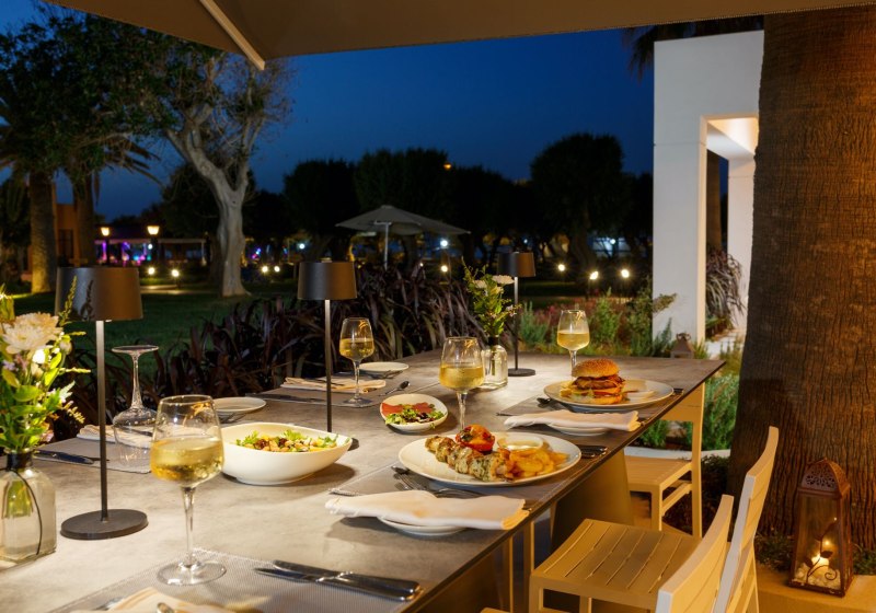 Ausstattung & Service