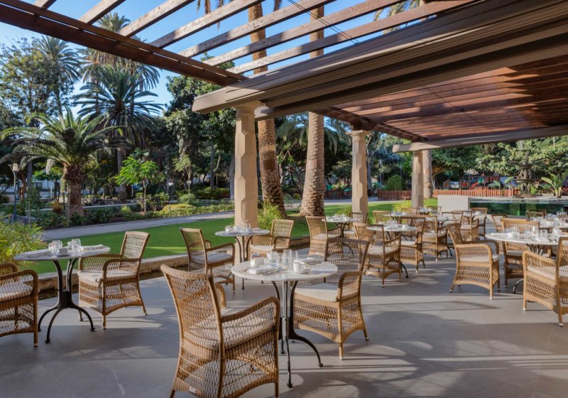 Ausstattung & Service