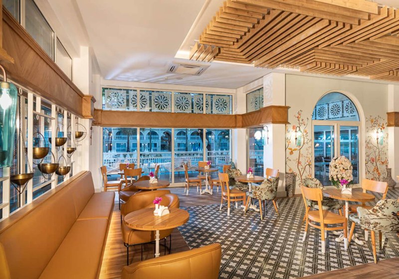 Ausstattung & Service