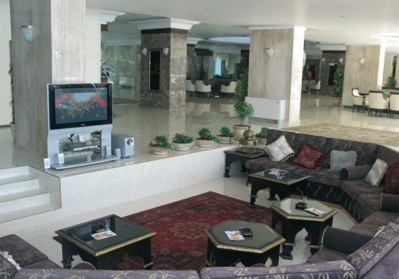 Ausstattung & Service