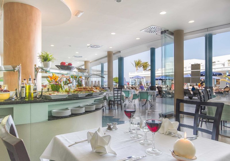 Ausstattung & Service