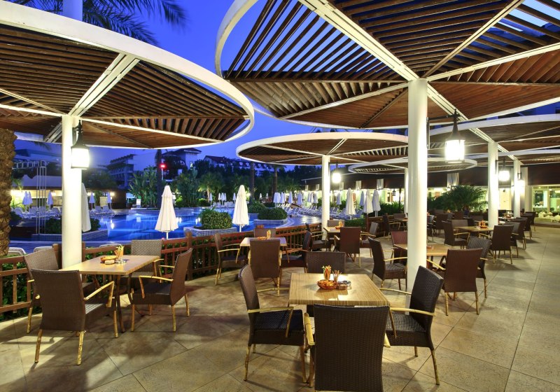 Ausstattung & Service