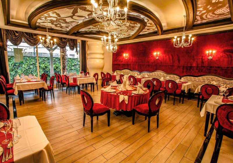 Ausstattung & Service