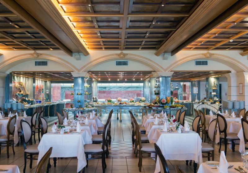 Ausstattung & Service