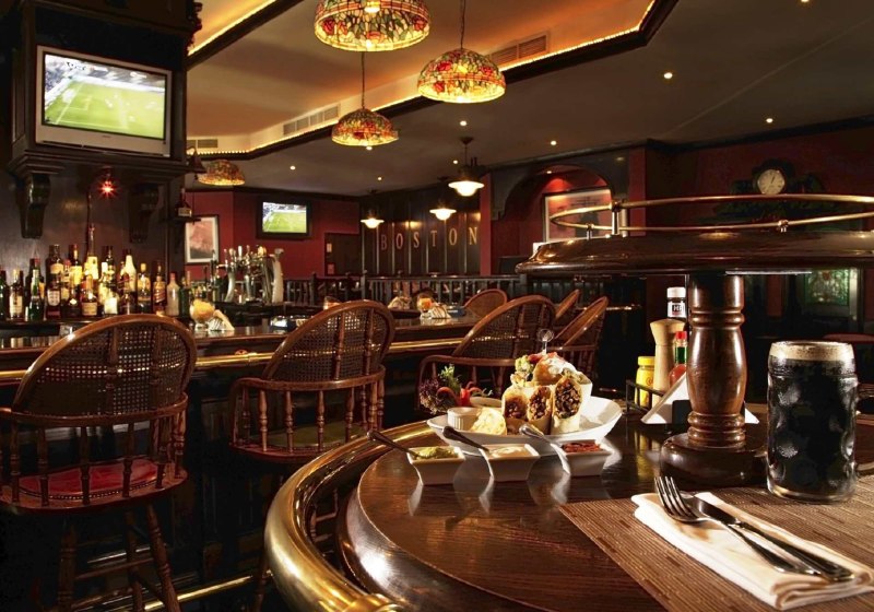 Ausstattung & Service