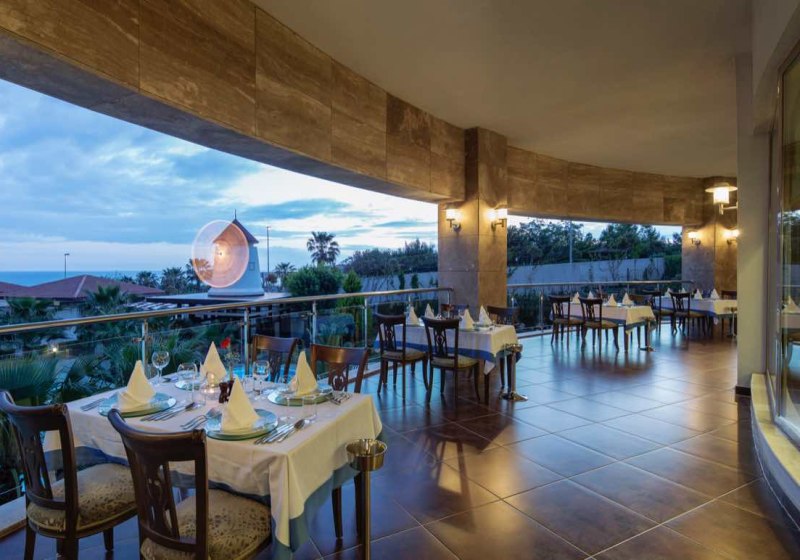 Ausstattung & Service