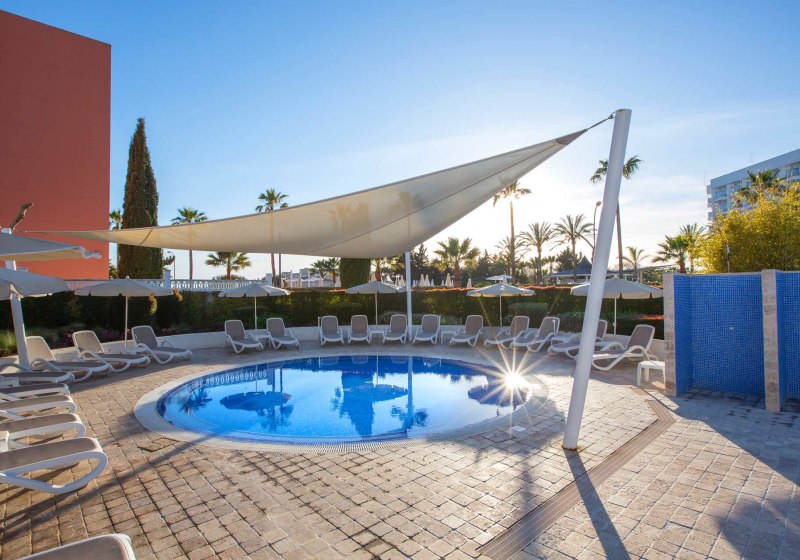 Ausstattung & Service