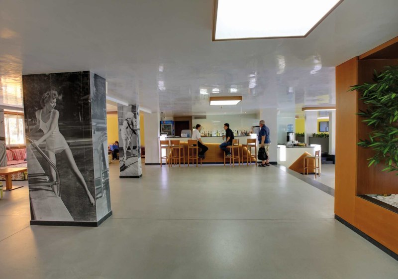 Ausstattung & Service