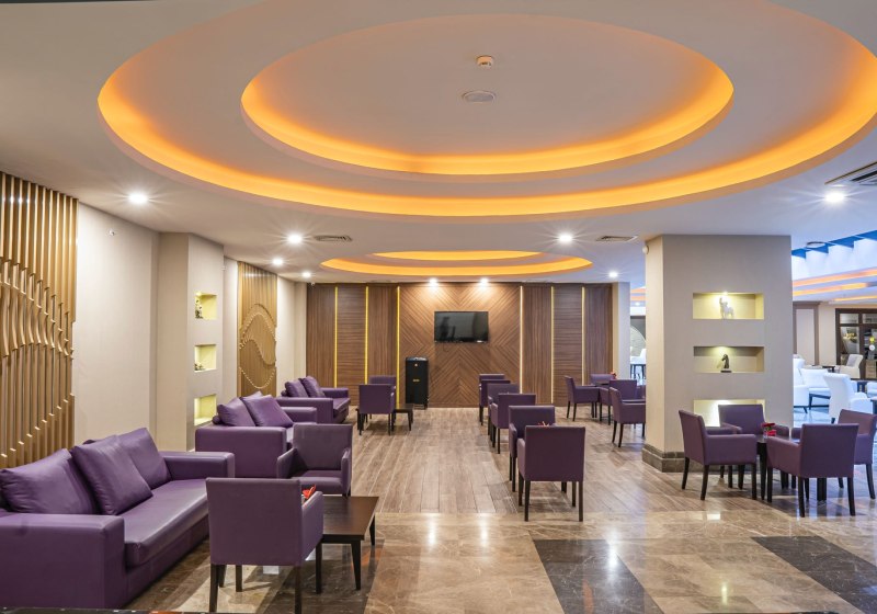 Ausstattung & Service