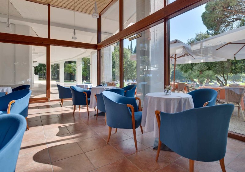 Ausstattung & Service