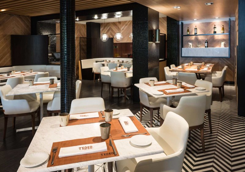 Ausstattung & Service