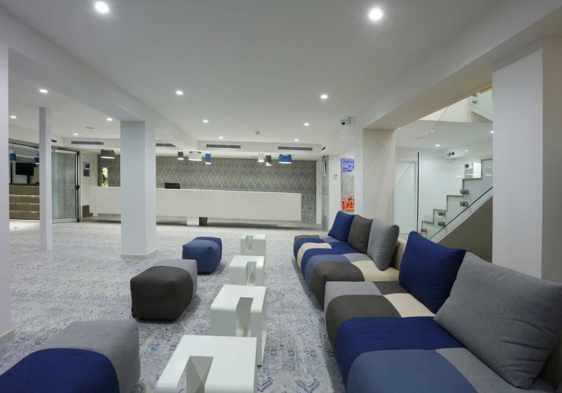 Ausstattung & Service