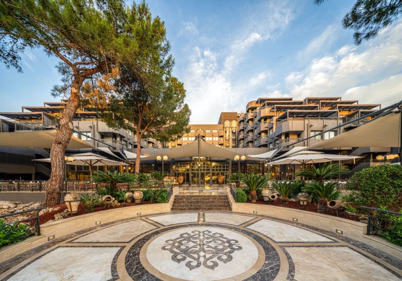 Ausstattung & Service