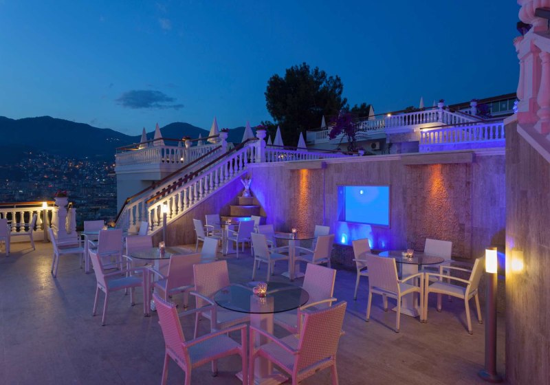 Ausstattung & Service