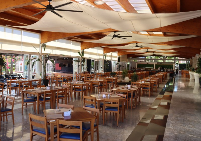 Ausstattung & Service