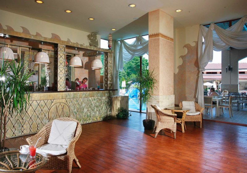 Ausstattung & Service