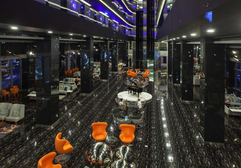 Ausstattung & Service