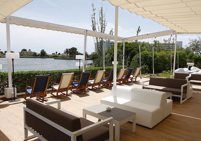 Ausstattung & Service