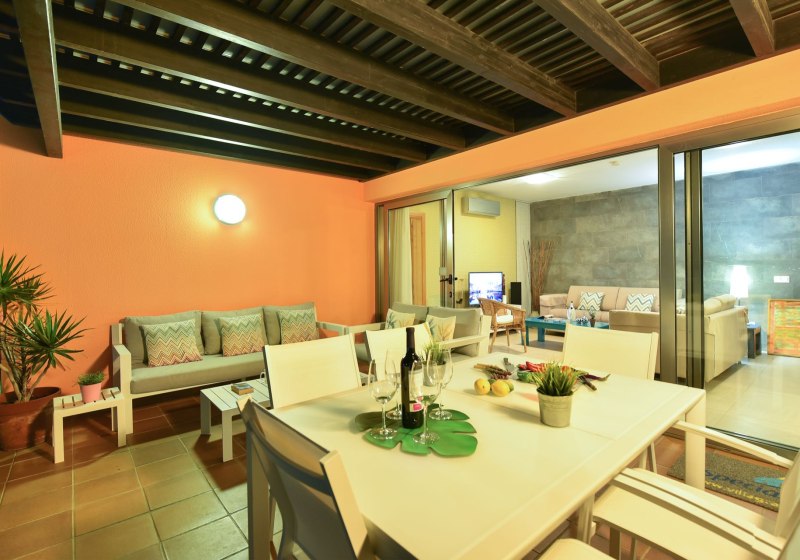 Ausstattung & Service