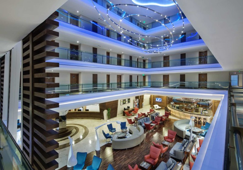 Ausstattung & Service