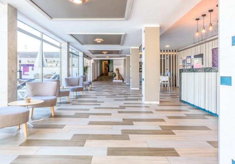 Ausstattung & Service