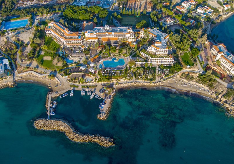 Coral Beach Hotel & Resort