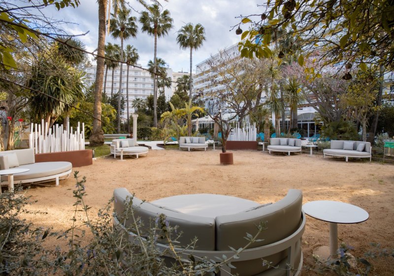 Ausstattung & Service